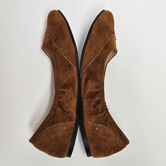 Brown Faux Suede Wingtip Design Chase & Chloe Anny Slip On Ballet Flats Size 7‎ - Picture 2 of 10